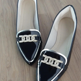 Sapatilhas Mocassim Preto de Corrente