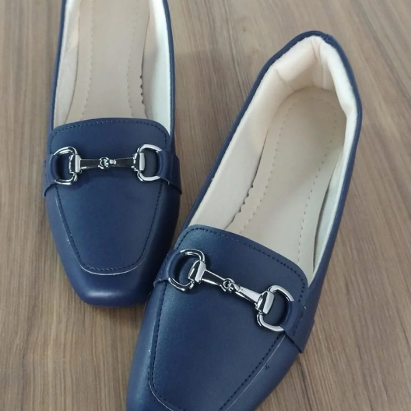 Mocassim bico quadrado Azul com Detalhe Prata
